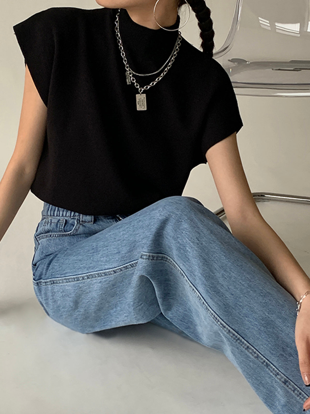 Relaxed Solid Knit Sweater Vest