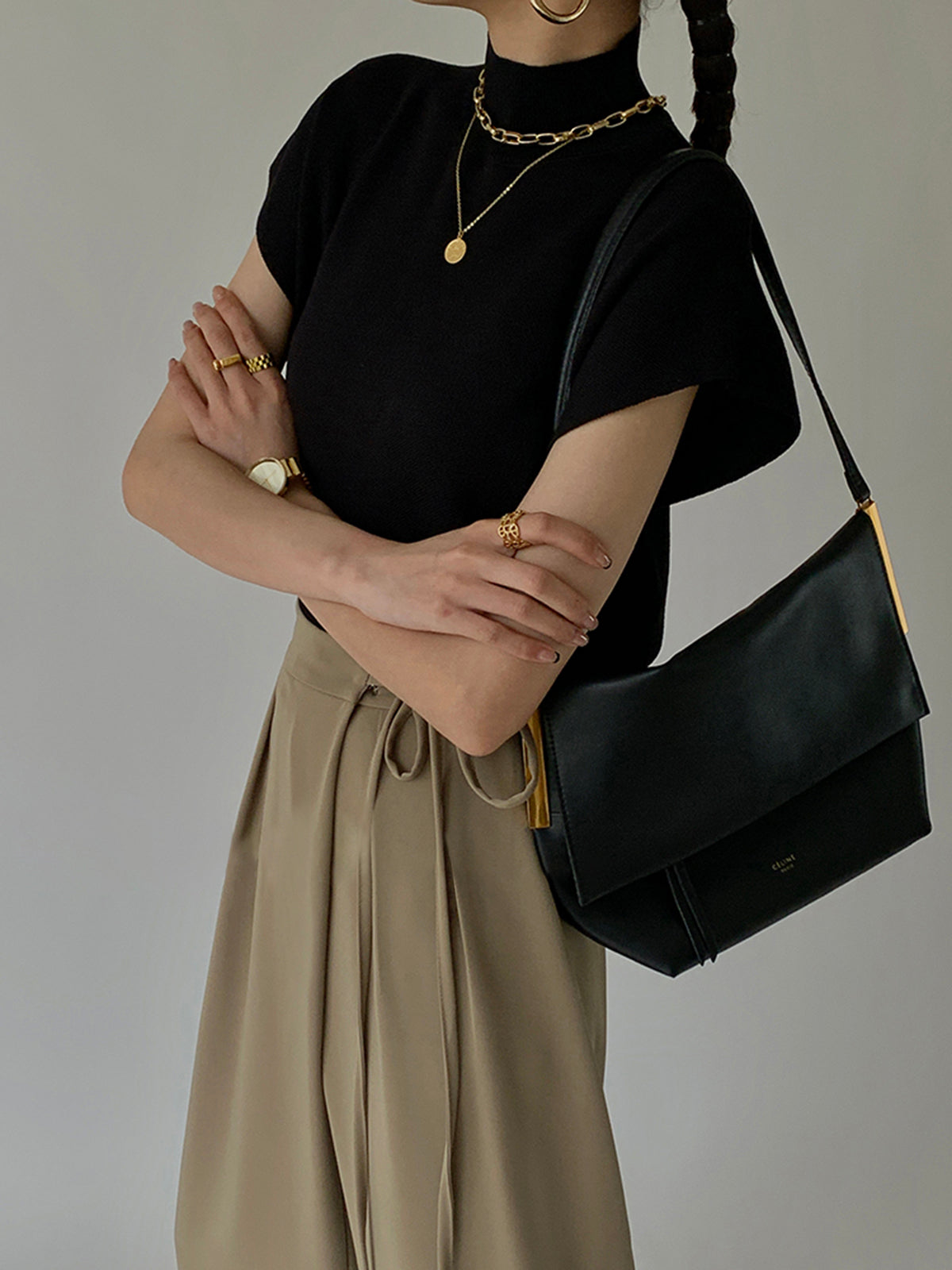 Relaxed Solid Knit Sweater Vest