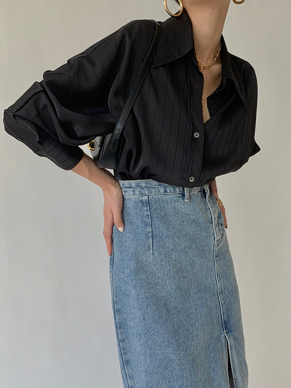 Relaxed Long Sleeve Collared Button-Up Shirt