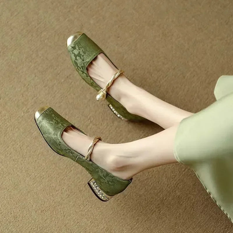 Pointed Toe Slingback Kitten Heels