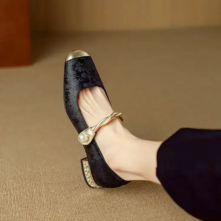 Pointed Toe Slingback Kitten Heels