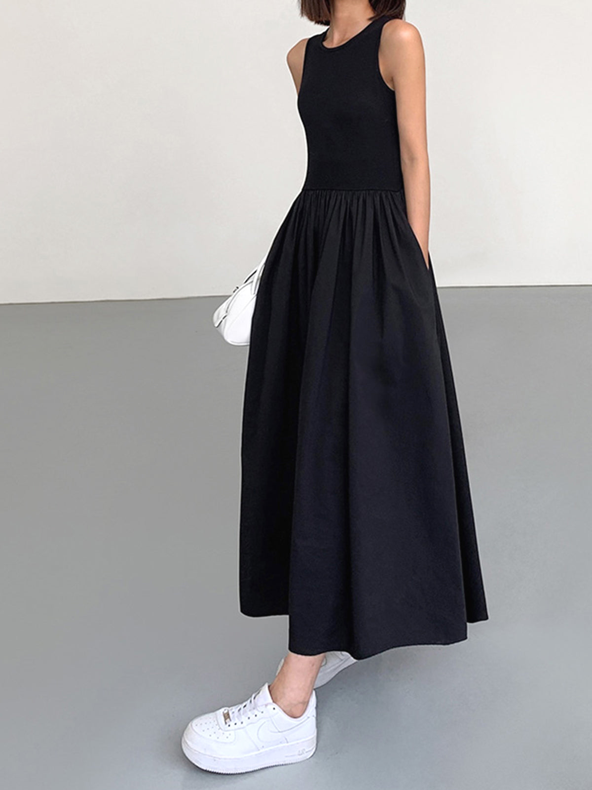 Relaxed Crew Neck Maxi Dress