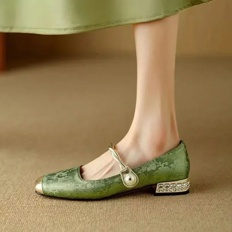 Pointed Toe Slingback Kitten Heels