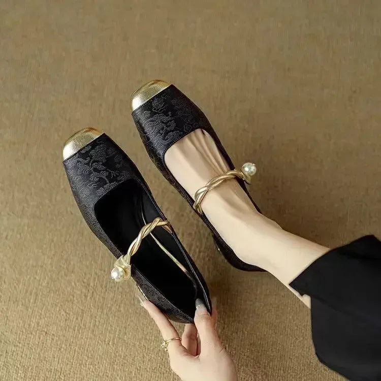 Pointed Toe Slingback Kitten Heels