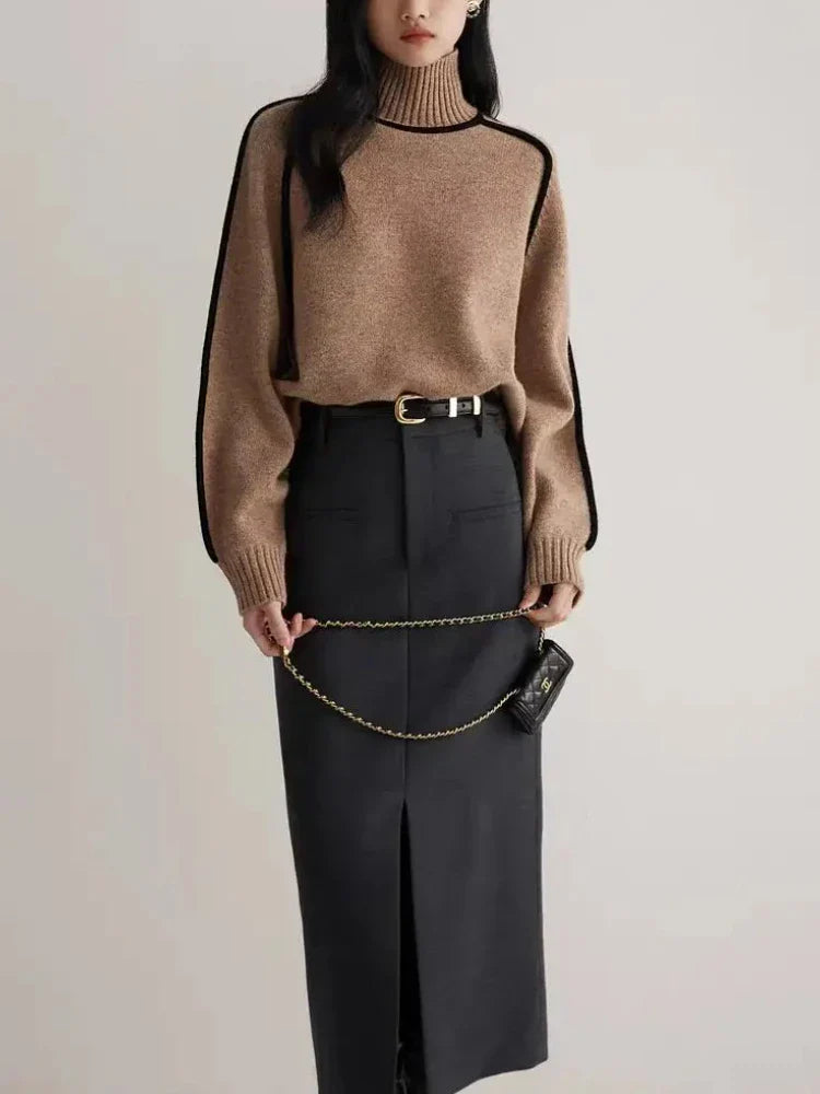 Contrast Seam Relaxed Turtleneck Sweater