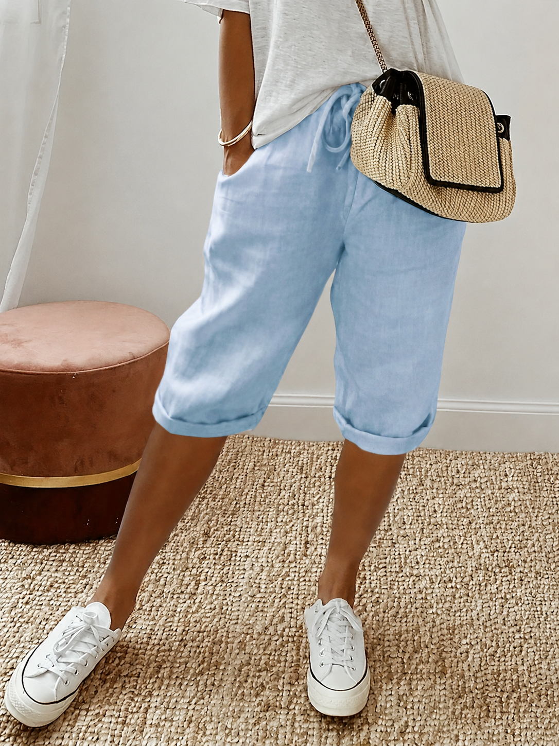 Lightweight Relaxed Capri Trousers with Drawstring Waist