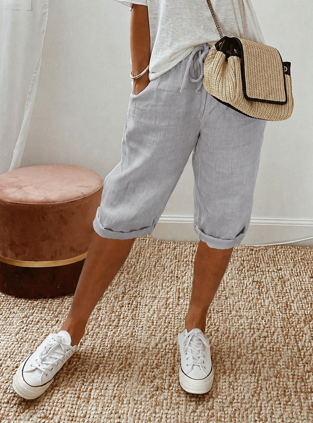 Lightweight Relaxed Capri Trousers with Drawstring Waist